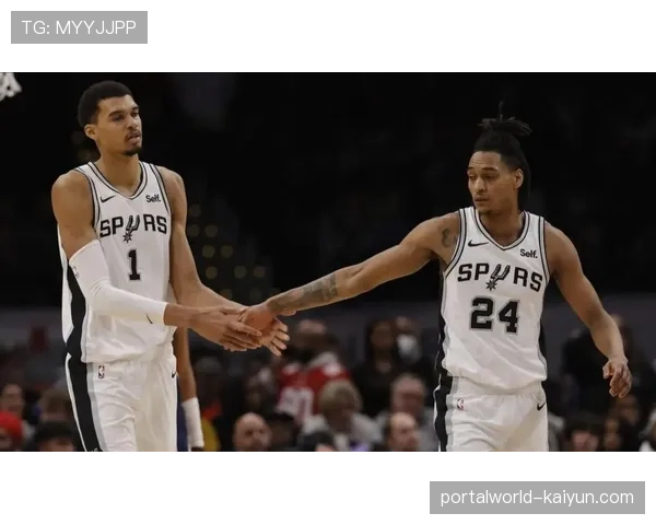 马刺防守效率稳居联盟前列 团队协作弥补个人防守短板